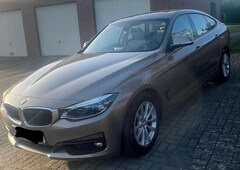 Bild des Angebotes BMW 320 320i Aut. Advantage