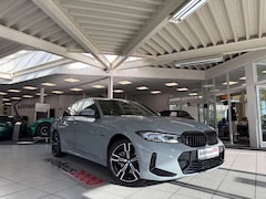 Bild des Angebotes BMW 320 e M Sportpaket LED/HUD/CAM/AHK/DAB