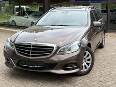 Bild des Angebotes Mercedes-Benz E 250 E250 CDI BlueTec *LEDER*PANORAMA*TOTWINKEL*