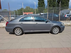 Toyota Avensis 2.0 D-4D Sol Liftback