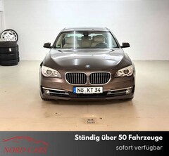 Bild des Angebotes BMW 740 i  *KEYLESS  *SOFTCLO  *HEADUP  *KAMERA