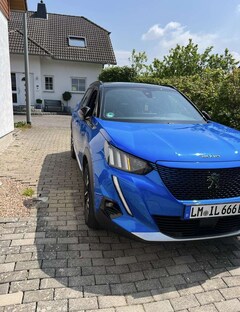 Bild des Angebotes Peugeot e-2008 2008 Elektro GT