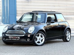 Bild des Angebotes MINI Cooper 1.6*PANO*LEDER*PDC*SHZ*ALU*KLIMA*2HD*TOP*