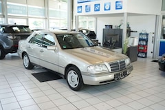 Bild des Angebotes Mercedes-Benz C 220 ELEGANCE Automatik*1.Hand*69tkm*SH.-gepfl.
