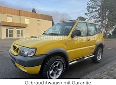 Nissan Terrano 2,4 Fun 4x4 TÜV NEU Garantie LPG