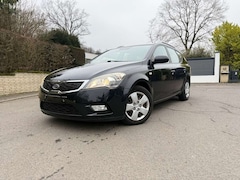 Bild des Angebotes Kia Ceed SW / cee'd SW Vision*3.Hand*SHZ*PDC*TÜV&ServiceNEU*Euro5