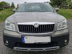 Skoda Octavia Octavia Combi 1.8 TSI 4x4 Scout