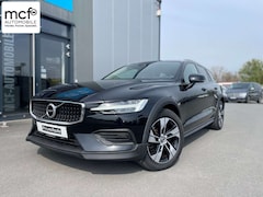 Bild des Angebotes Volvo V60 Cross Country B4 D Pro AWD *ACC*Standheiz.*