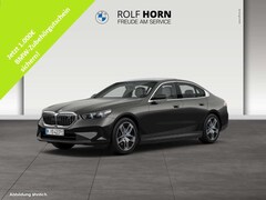 Bild des Angebotes BMW i5 eDrive40 Navi Pano harman/kardon RfKam HeadUp