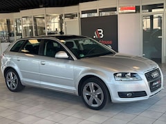 Bild des Angebotes Audi A3 Sportback 1.6 Attraction · Navi · PDC · Pano