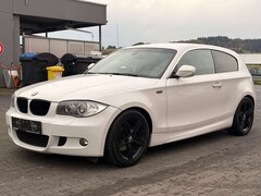 Bild des Angebotes BMW 120 i M Navi CarPlay AUTOMATIK Leder 1Hand