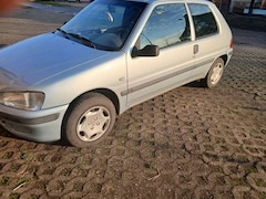 Bild des Angebotes Peugeot 106 Papillon
