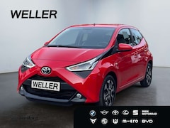 Bild des Angebotes Toyota Aygo x-play Team D *CarPlay*Kamera*DAB*Color*LMF*