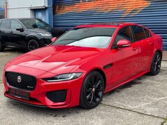 Bild des Angebotes Jaguar XE R-Dynamic SE/Leder/Pano/Shadow/Matrix/Kam/Key