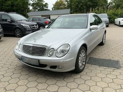 Bild des Angebotes Mercedes-Benz E 500 4Matic 2.HD DT.FZG LEDER PANORAMA H/K