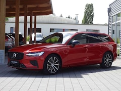 Bild des Angebotes Volvo V60 Plus Dark Recharge Plug-In Hybrid T8 AWD