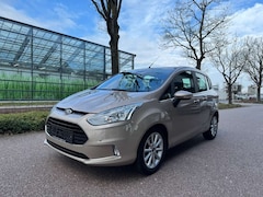 Bild des Angebotes Ford B-Max Titanium Panorama/Navi/Kamera/Keyless