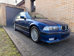BMW 318 318is Sport Edition