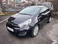 Bild des Angebotes Kia Rio Dream Team, Klima, Sitzheizung,Bluetooth,Tüv