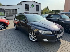 Bild des Angebotes Volvo V70 Kombi Linje Svart*NAVI*KAM*Bi-XENON*LED*AHK