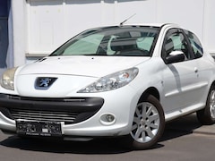 Bild des Angebotes Peugeot 206 Basis / LM-Alufelgen / TÜV 04/2027