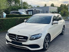 Bild des Angebotes Mercedes-Benz E 220 d T Avantgarde