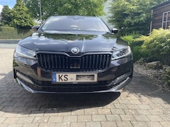 Bild des Angebotes Skoda Superb Superb Combi 2.0 TDI 4x4 DSG Sportline