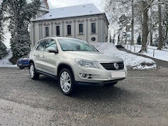 Bild des Angebotes VW Tiguan Track & Field 4Motion/ AHK / TÜV+KD+ZR NEU