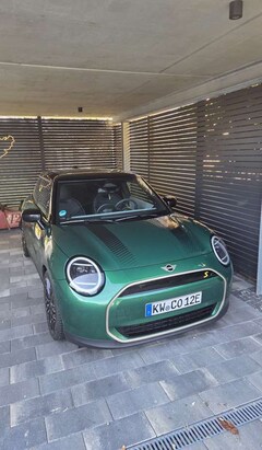 Bild des Angebotes MINI Cooper SE Favoured Trim