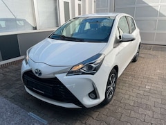 Bild des Angebotes Toyota Yaris Hybrid Team D*NAVI*KAMERA*BLUETOOTH*