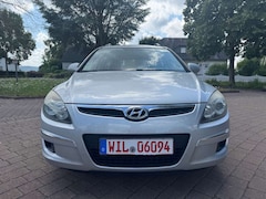 Bild des Angebotes Hyundai i30 cw Edition+*Benzin/Gas ab Werk*AHK*