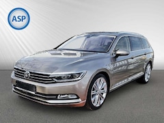 Bild des Angebotes VW Passat Variant 2.0 TDI Highline 4Motion PANO LED