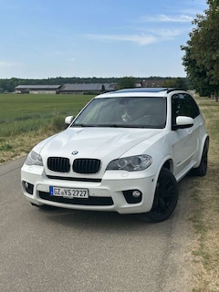 Bild des Angebotes BMW X5 xDrive30d Msport HdUp softclose Pano 7sitz standhe