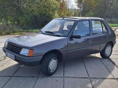 Bild des Angebotes Peugeot 205 205 GR