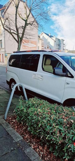 Bild des Angebotes Hyundai H-1 8 sitzer bus