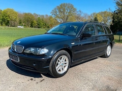 Bild des Angebotes BMW 316 Touring 1.8i Klima PDC Schiebedach AHK