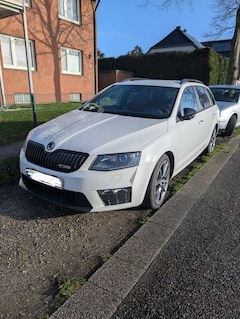 Bild des Angebotes Skoda Octavia Combi 2.0 TDI (Green tec) DSG RS
