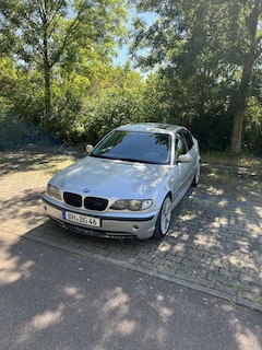 Bild des Angebotes BMW 320 320i