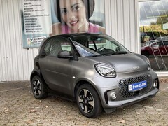 Bild des Angebotes smart forTwo EQ*EXCLUSIVE*22kW*PANORAMA*MEDIA*SHZ*CAM*PDC*LED*K