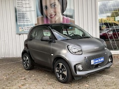 Bild des Angebotes smart forTwo EQ*EXCLUSIVE*22kW*PANORAMA*MEDIA*SHZ*CAM*PDC*LED*K