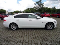 Bild des Angebotes Jaguar XF Pure Automatik+SHZ+Navi+Kamera+Standheizung+1.Hand