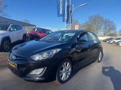 Bild des Angebotes Hyundai i30 1.4 EU5/2.HD/KLIMAAUT/T.LEDER/ALU/PDC/HU-NEU