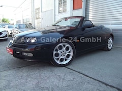 Alfa Romeo Spider 2,0i pininfarina
