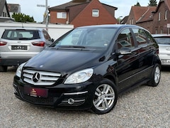 Bild des Angebotes Mercedes-Benz B 180 Sportpaket | Navi | Leder | SHZ | PDC |