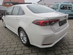 Bild des Angebotes Toyota Corolla 1.5 Sedan,Comfort,Navi,Kamera LED