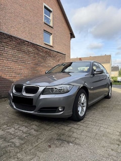 Bild des Angebotes BMW 320 320d