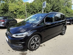 Bild des Angebotes VW Touran Active DSG ACC Navi LED Family Standheizung
