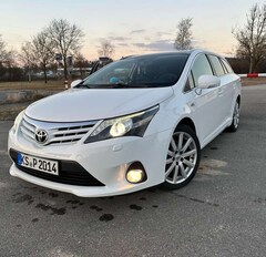 Bild des Angebotes Toyota Avensis Combi 2.2 D-CAT Executive