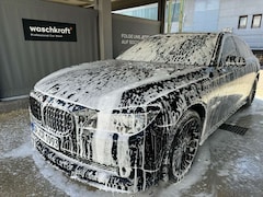 Bild des Angebotes BMW 750 750i xDrive