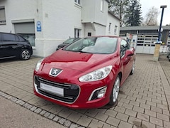 Bild des Angebotes Peugeot 308 Cabrio Allure /Navi/ SHZ/ Tempomat